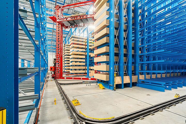 automatic warehouse, cantilever racking, stacker crane