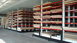 Mobile cantilever racking system